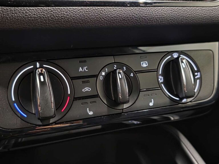 1280x960-3573JLKFm8hze9