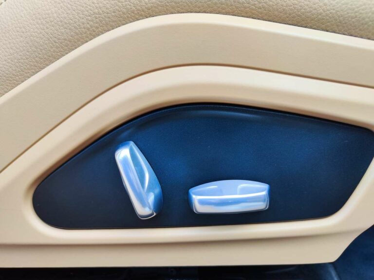 1280x960-908057LqnAiBU